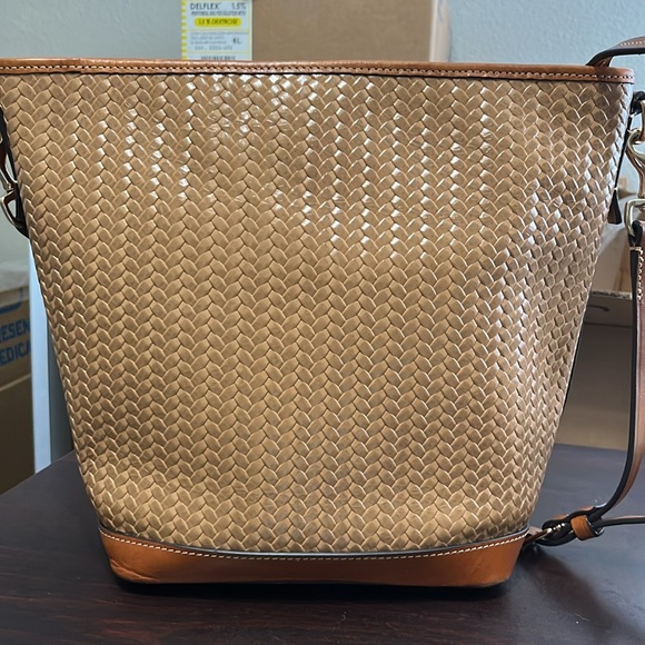 Dooney & Bourke Tan Woven Leather Shoulder Bag - Picture 2 of 10